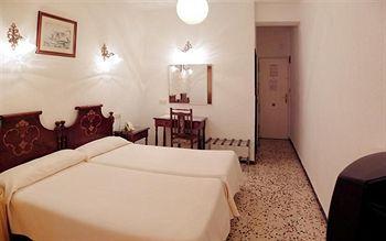 Hotel Vita Embajador