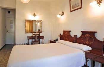 Hotel Vita Embajador