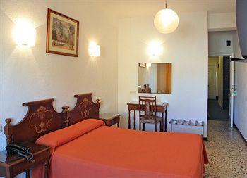 Hotel Vita Embajador