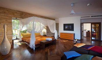 Diamonds Star of the East