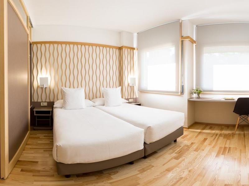 Bonanova Suite Hotel