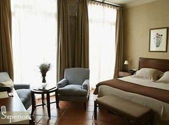 Bremon Hotel Cardona