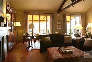 Bremon Hotel Cardona