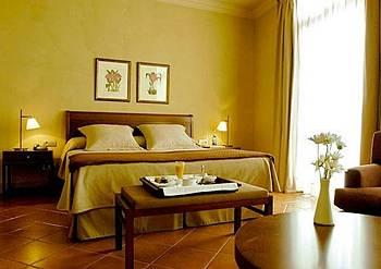 Bremon Hotel Cardona