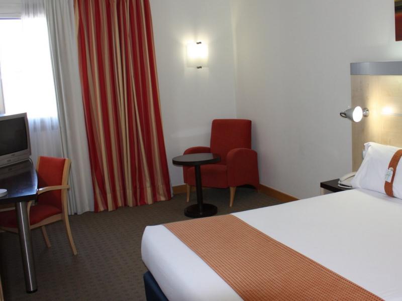 Holiday Inn Express Barcelona - Molins De Rei