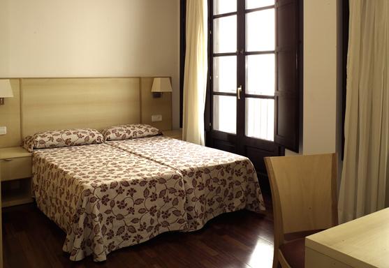 MH Apartments Opera Rambla