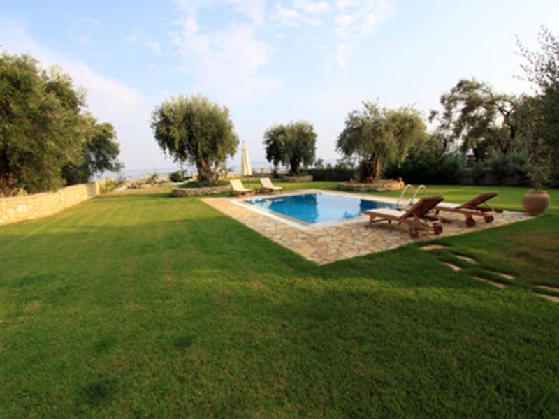 Beachfront Barbati Villa 3