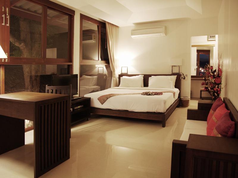 Lipa Lodge Beach Resort