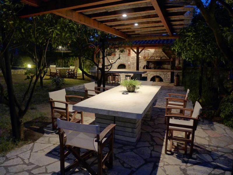 Villa Petra Apartments