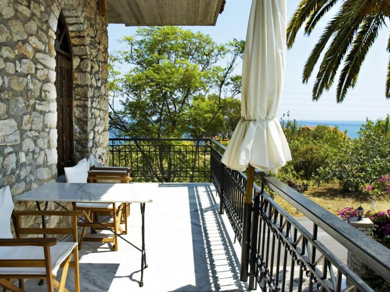 Villa Petra Apartments