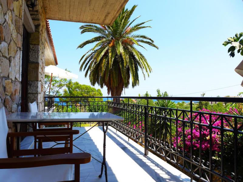 Villa Petra Apartments