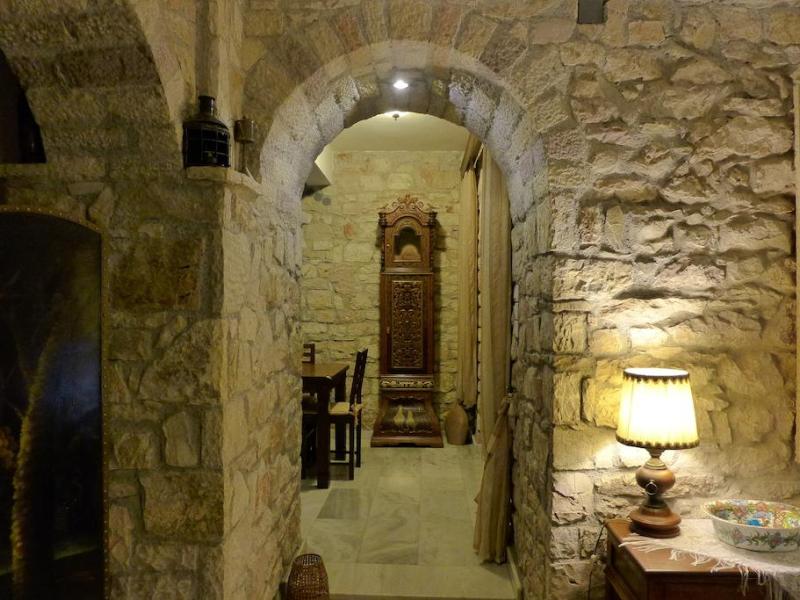 Villa Petra Apartments