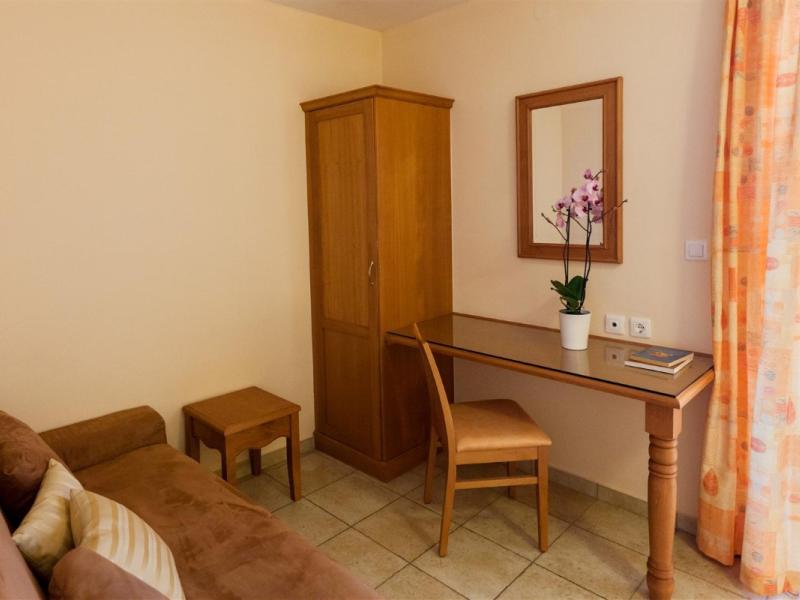 Pantheon City Hotel
