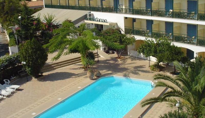 Danae Hotel