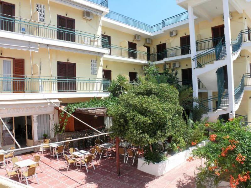 Hotel Karyatides