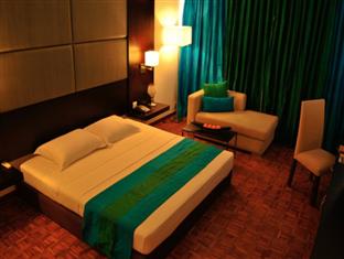 Peacock Beach Hotel