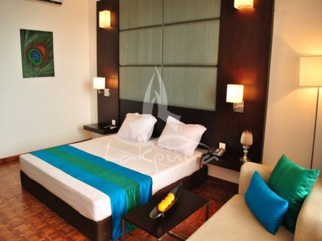 Peacock Beach Hotel