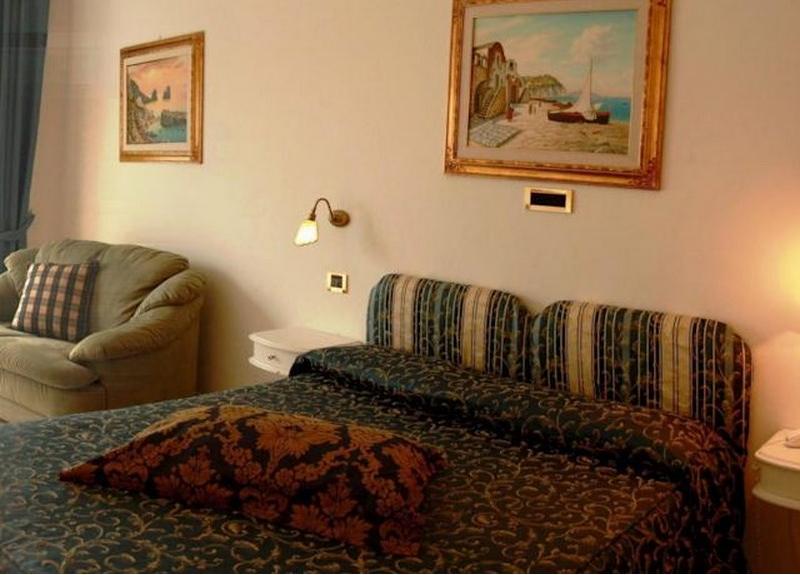 Hotel Bougainville