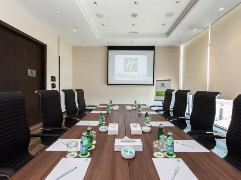 Holiday Inn Abu Dhabi