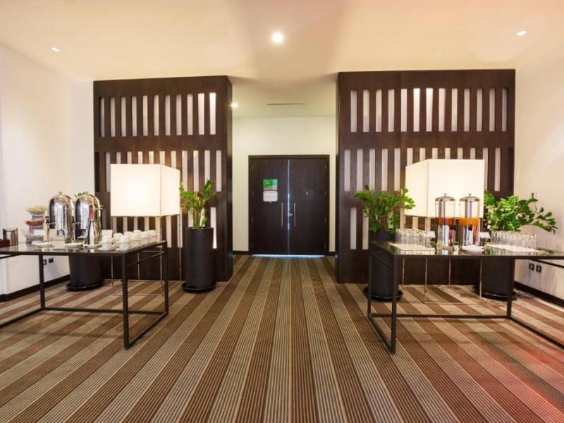 Holiday Inn Abu Dhabi