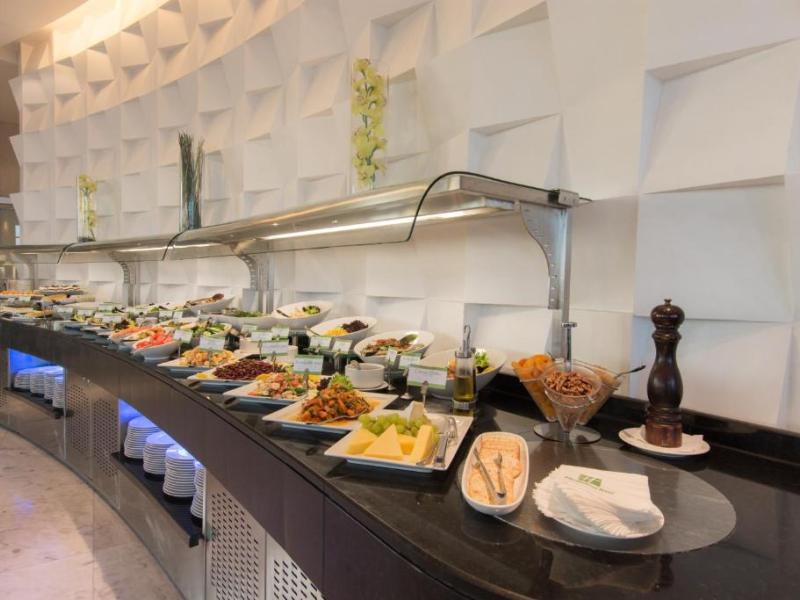 Holiday Inn Abu Dhabi