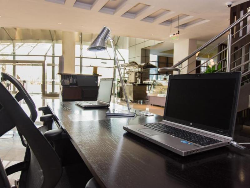 Holiday Inn Abu Dhabi