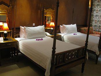 Bougainvillier Hotel