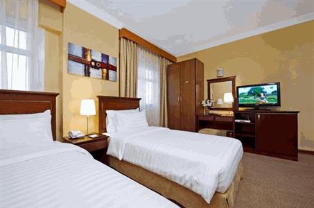 Richmond Greens Hotel