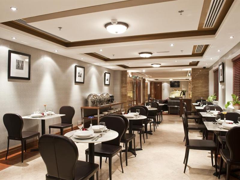 Richmond Greens Hotel