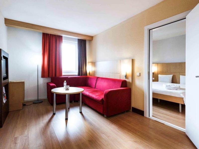 АЗИМУТ Отель Бауман Казань