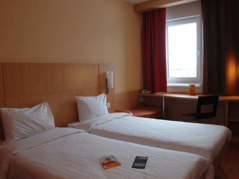 АЗИМУТ Отель Бауман Казань