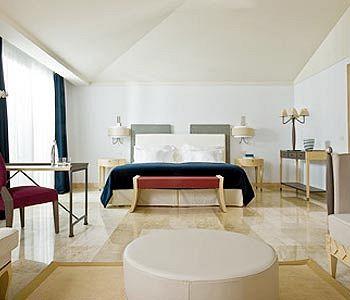 Golf Hotel Is Arenas