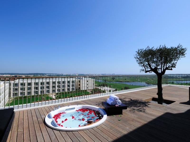 The Residences Victoria