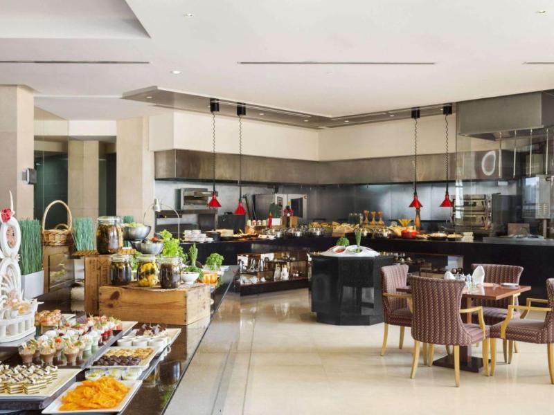 Crowne Plaza Jumeirah Dubai