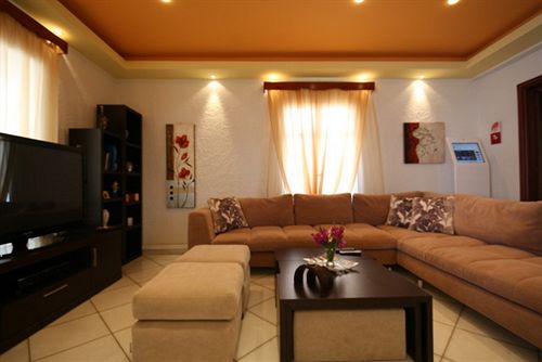 Iliovasilema Hotel