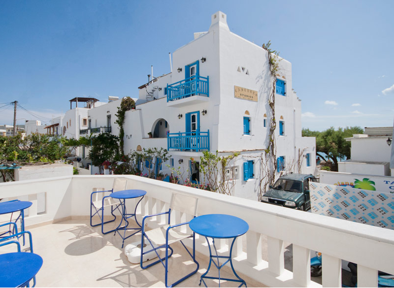 Vakhos Island Hotel