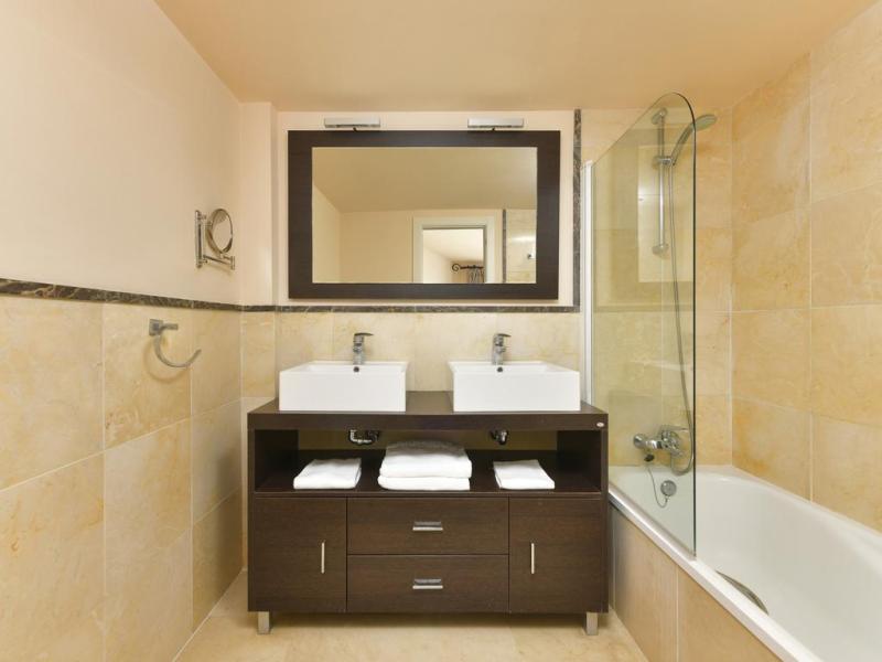 Olee Nerja Holiday Rentals by Fuerte Group