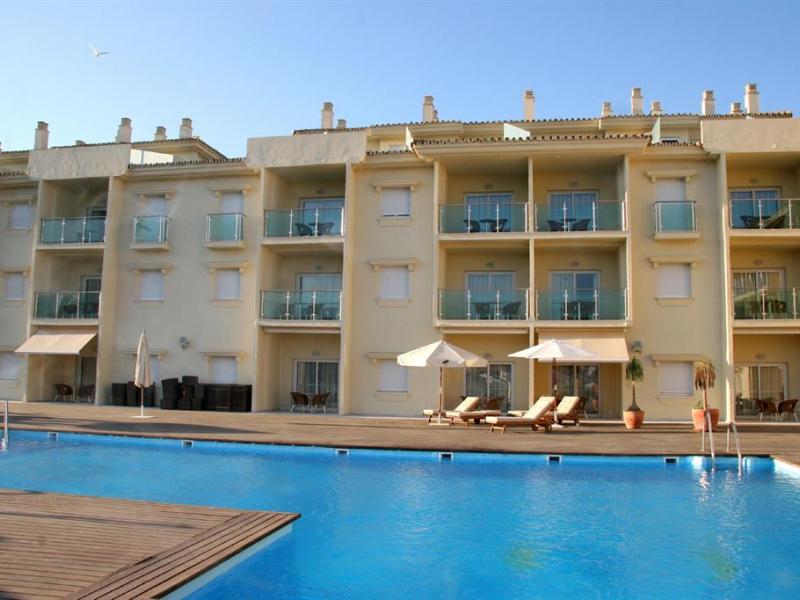 La Duquesa Golf & Country Club