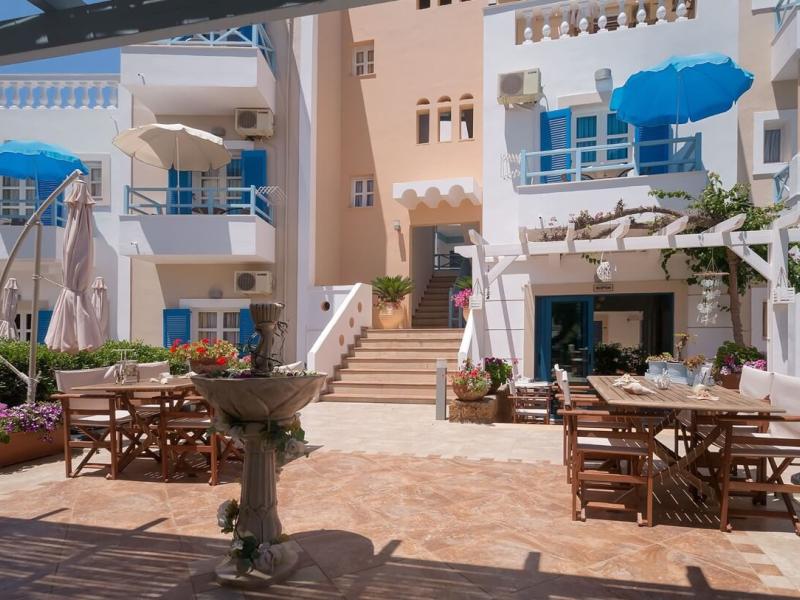 Pyrgos Beach Hotel