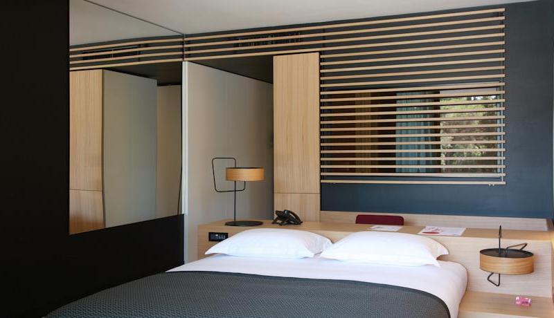 Lone Hotel by Maistra Collection