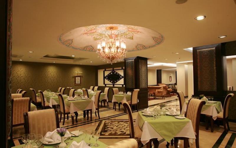 Boutique Maywood Hotel