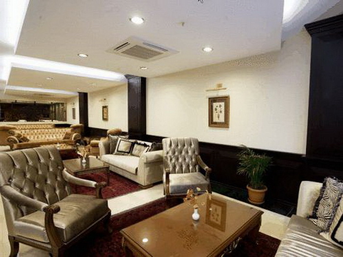 Boutique Maywood Hotel