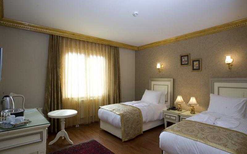 Boutique Maywood Hotel