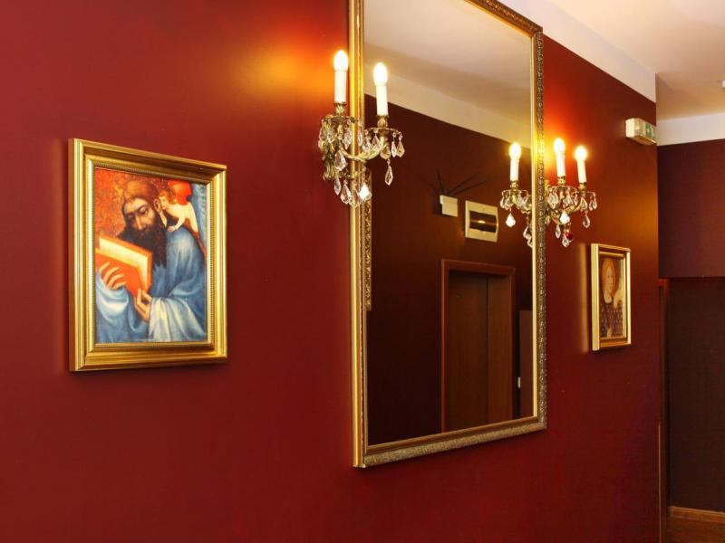 King Charles Boutique Residence