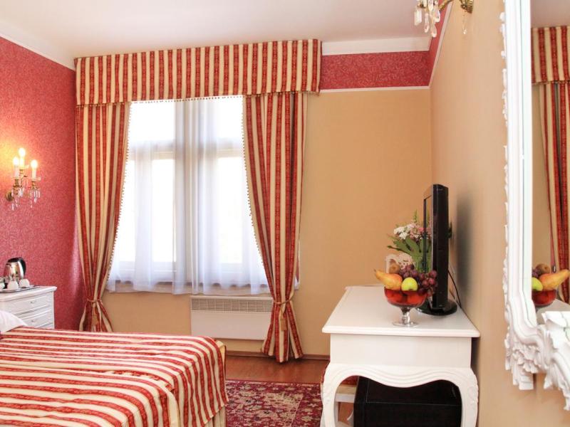 King Charles Boutique Residence