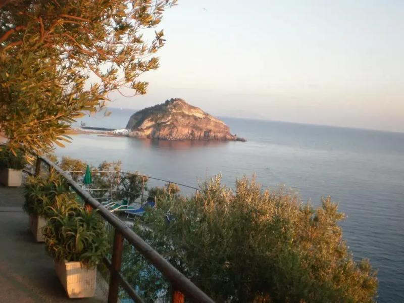 Punta Chiarito Resort