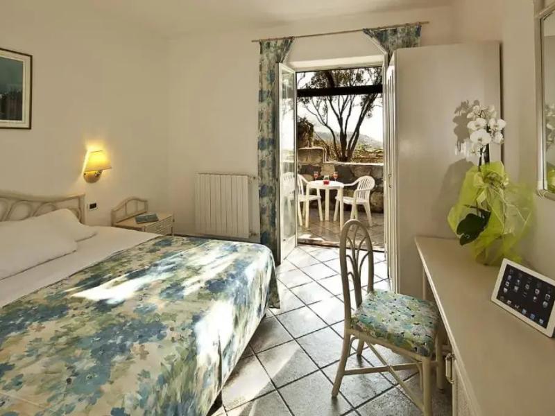 Punta Chiarito Resort