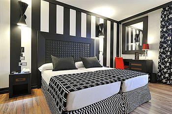 Salles Hotel Aeroport Girona
