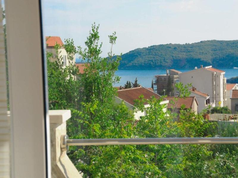 Villa Laki