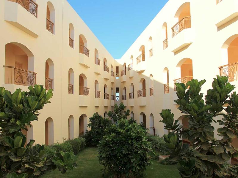 Royal Brayka Beach Resort